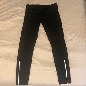 Black fabletics running leggings! Size: M Great condition! Barely worn